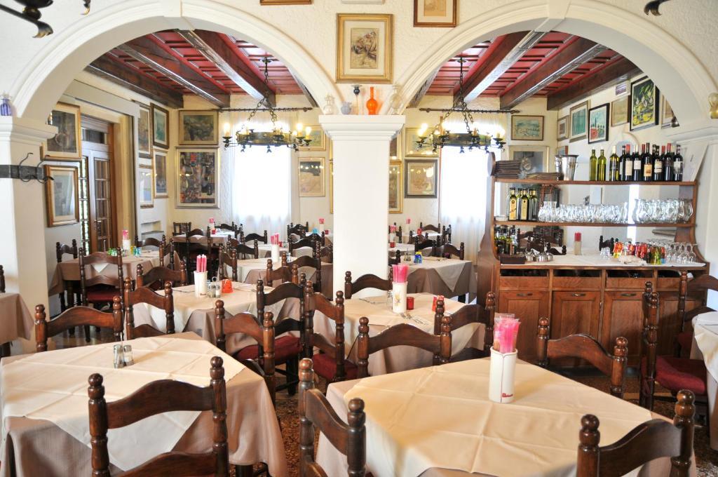 Hotel 5 Colonne Mirano Szoba fotó